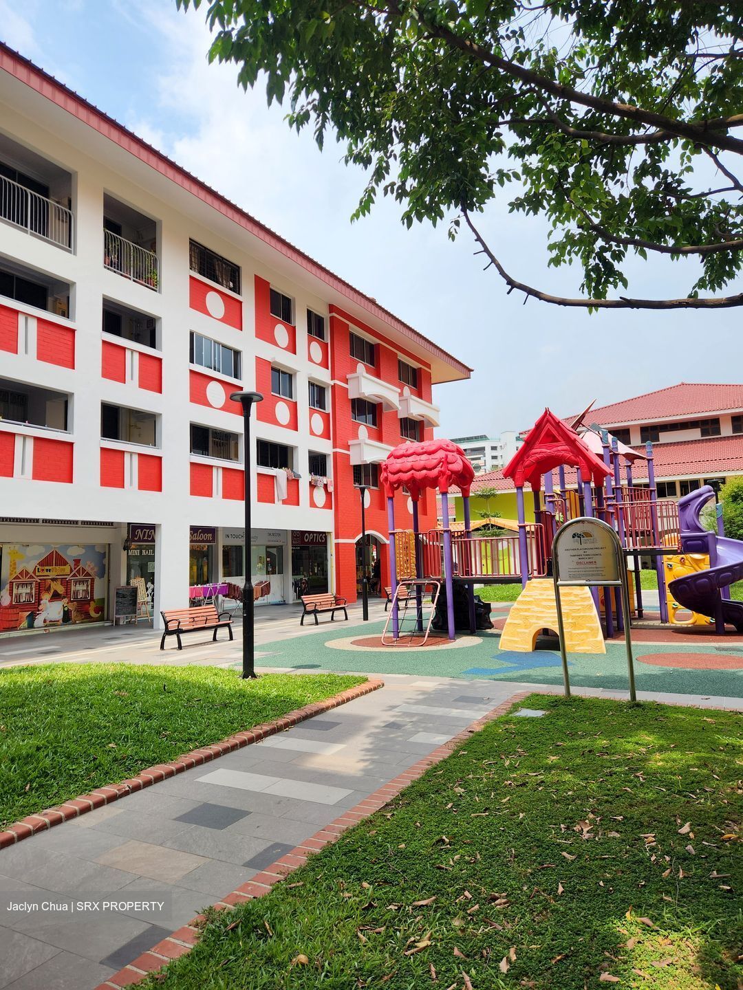 Tampines Street 44 (D18), Retail #455429501